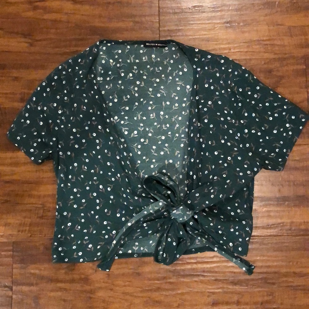 Tie crop top
